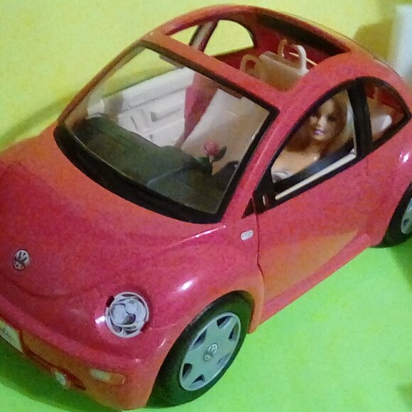 Barbie doll & pink VW  beetle Car Y2K 2000s price firm - Picture 1 of 14